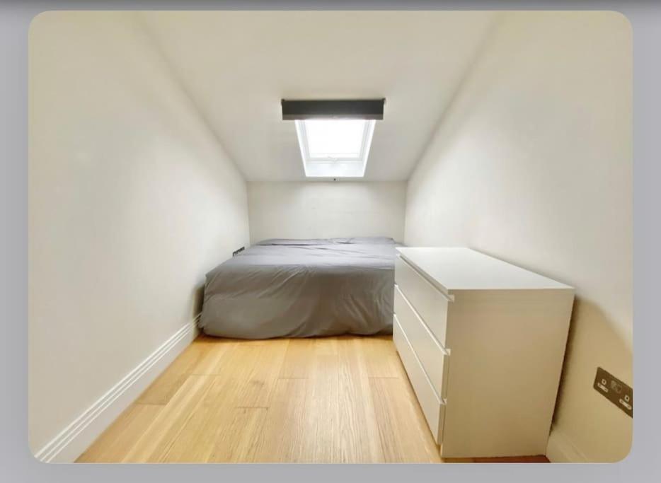 Luxury 4-Bed Apartment With Balcony & Garden, Near Emirates Stadium, 15 Mins To Central لندن المظهر الخارجي الصورة